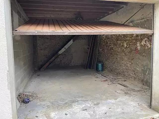 Garage location à Nonancourt, Eure