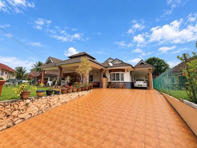 Bungalow for sale in Senawang, Seremban