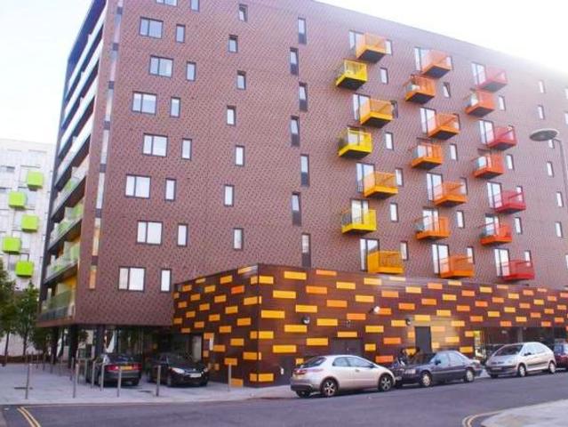 Apartment for rent in Roding Riverside, Greater London