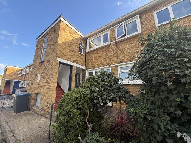 Apartment for rent in Royal Borough of Kingston upon Thames, Greater London
