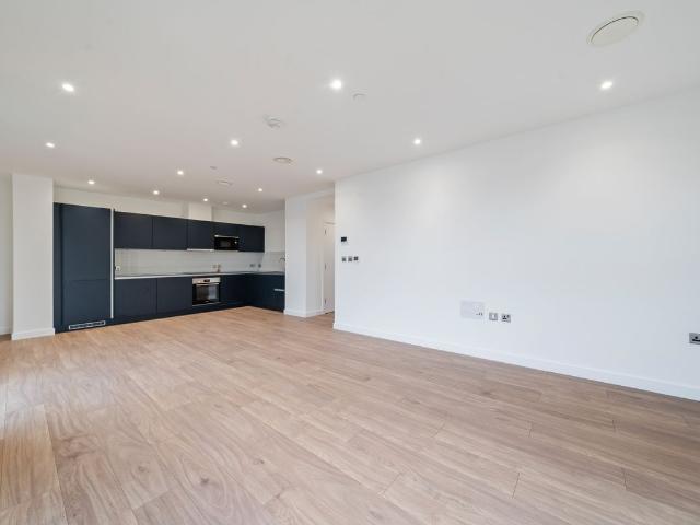 Apartment for rent in London Borough of Ealing, Greater London