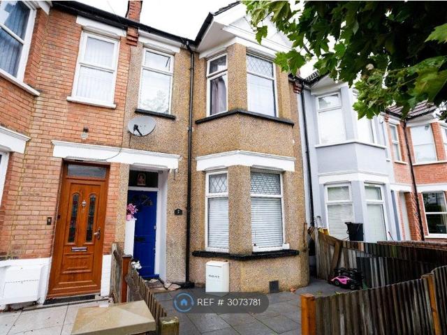 House for rent in London Borough of Harrow, Greater London
