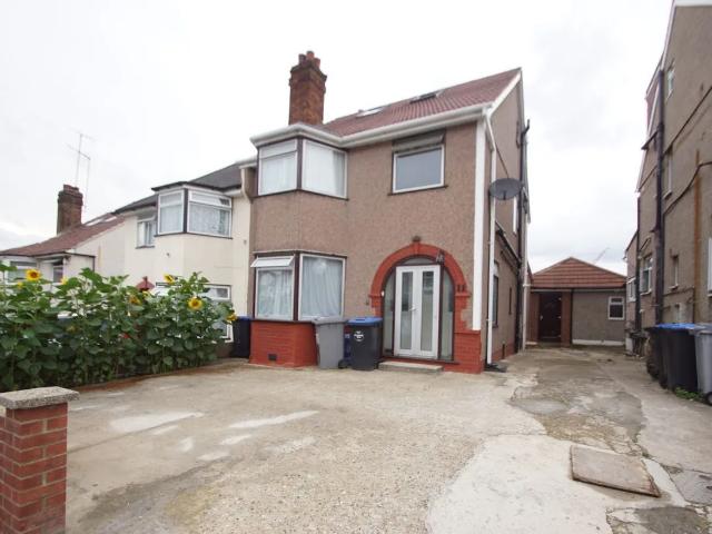 Room for rent in Dollis Hill, Greater London