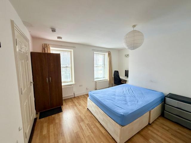 Studio for rent in London Borough of Hounslow, Greater London