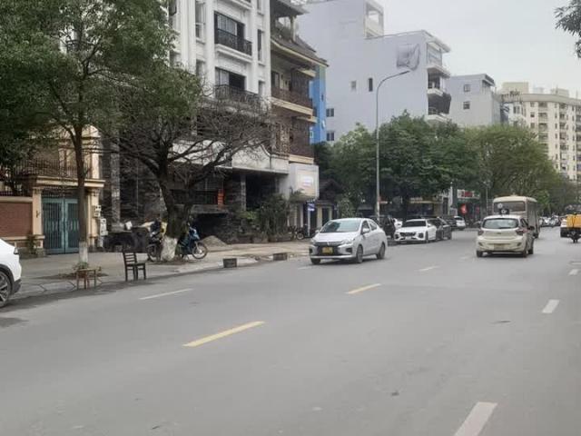 Nhà mặt phố bán tại Hoàn Kiếm, Hà Nội