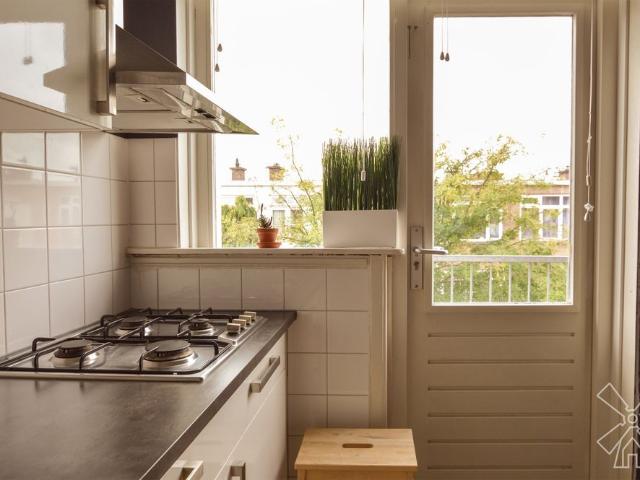 Room te huur in Den Haag, Molenwijk