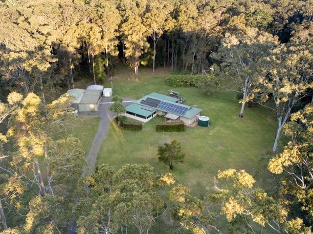 Cottage for sale in Cootharaba, Queensland