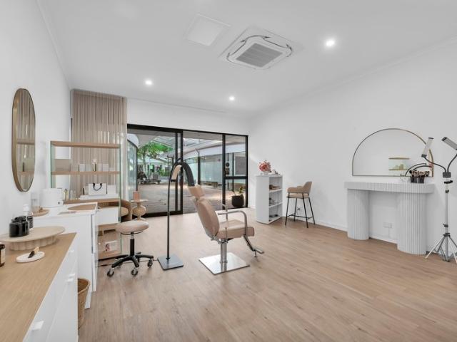 Retail for rent in Noosa Heads, Queensland