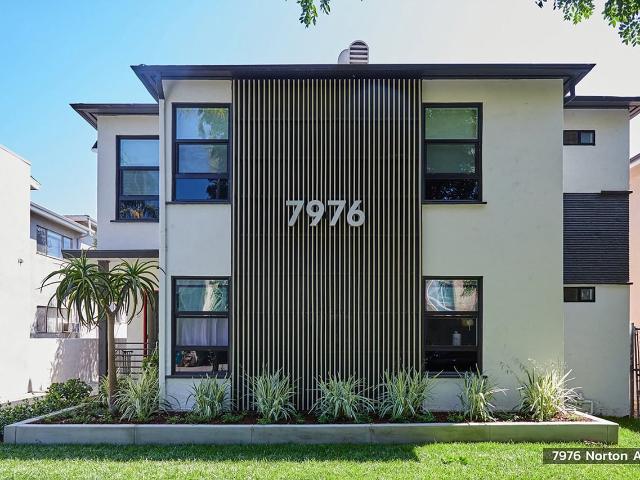Apartment for rent in Canoga Park, California
