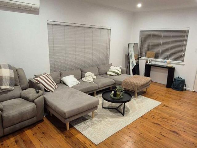 Room for rent in Toukley, Noraville