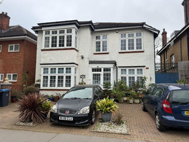 Apartment for rent in London Borough of Croydon, Thornton Heath