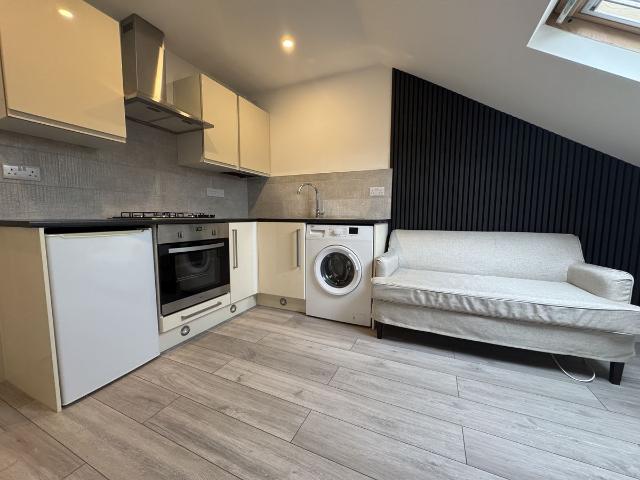 Apartment for rent in London Borough of Croydon, Thornton Heath