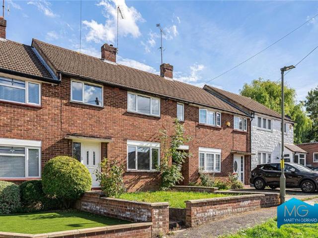 House for rent in London Borough of Barnet, Greater London