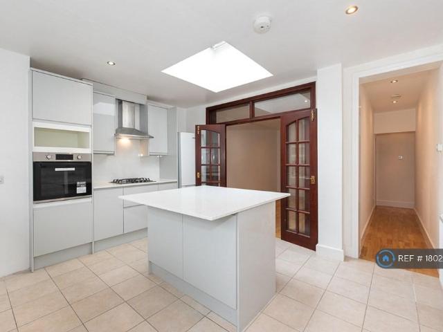 Apartment for rent in London Borough of Croydon, Thornton Heath