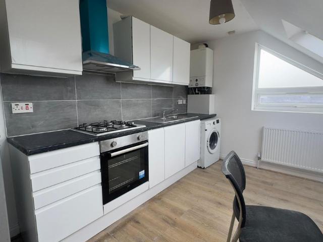 Apartment for rent in London Borough of Croydon, Thornton Heath