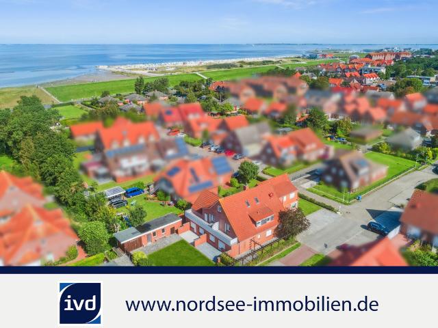 Dachgeschosswohnung kaufen in Norden, Niedersachsen