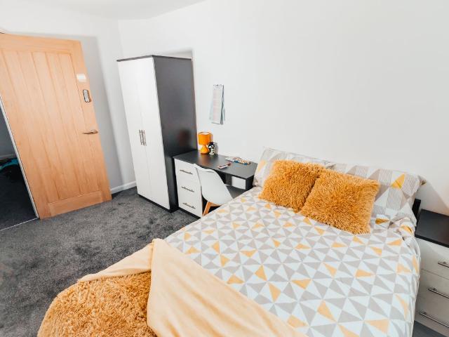 Room for rent in Park Hill, South Yorkshire