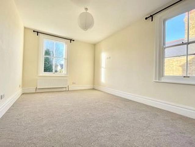 Apartment for rent in Cliftonville West, Acol
