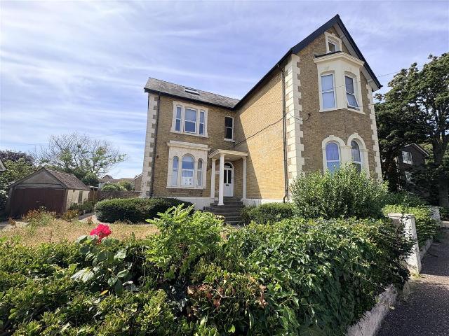 Studio for rent in Clapham, West Sussex