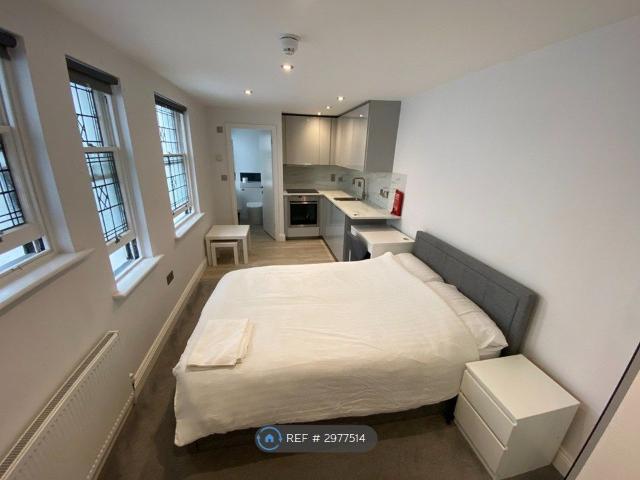 Studio for rent in Brunswick, Brighton & Hove