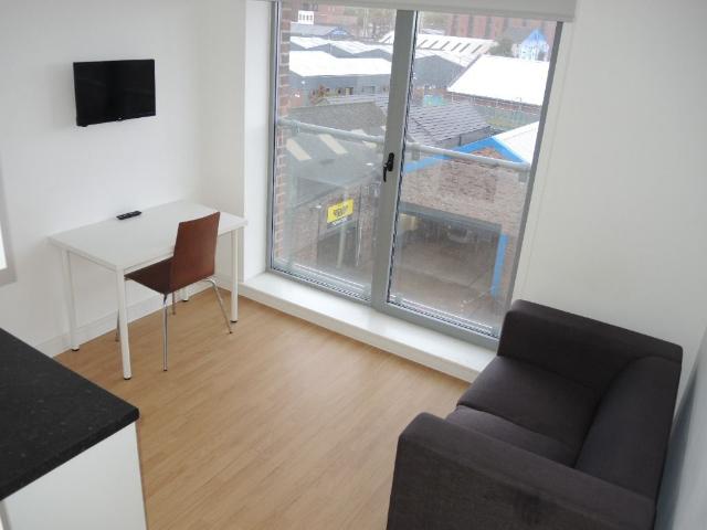 Apartment for rent in Chinatown, Calderstones