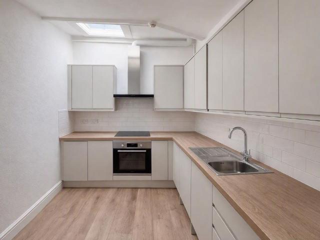 Apartment for rent in Brunswick, Brighton