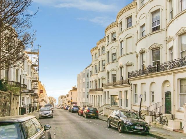Apartment for rent in Brunswick, Brighton & Hove