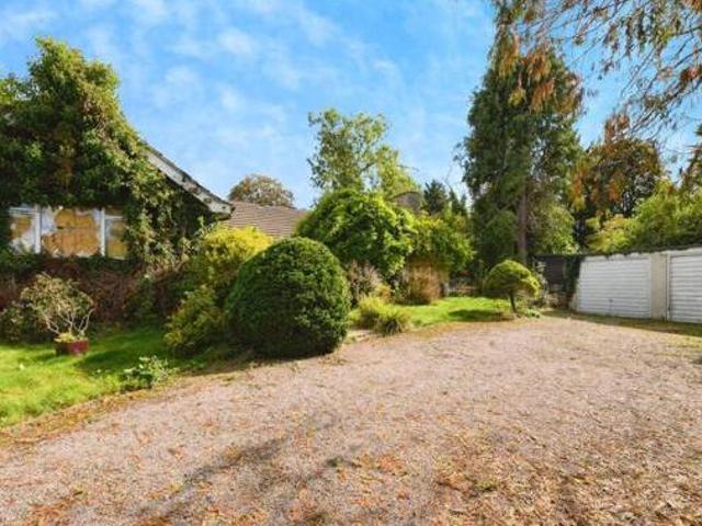 House for sale in Nork, Red Hill