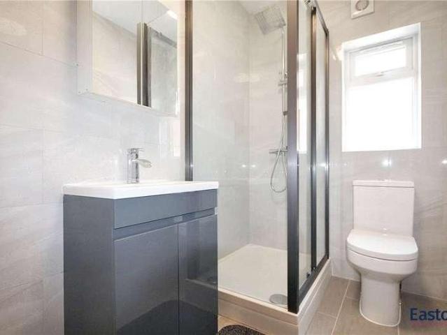 Apartment for rent in Banstead, Nork