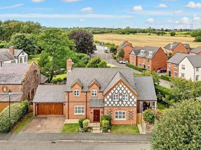 House for sale in Widnes