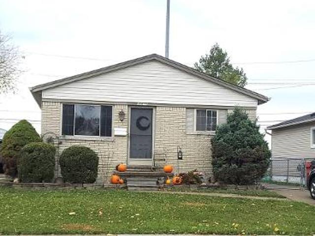 House for sale in Roseville, Michigan