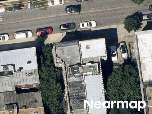 House for sale in Greenpoint, New York