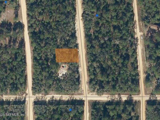 House for sale in Interlachen