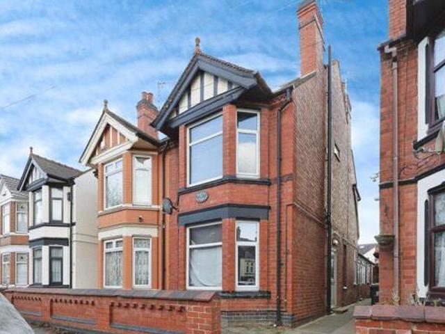 House for sale in Chilvers Coton, Camp Hill