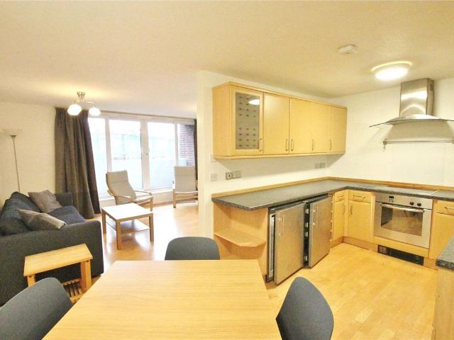Apartment for rent in Church End, Greater London