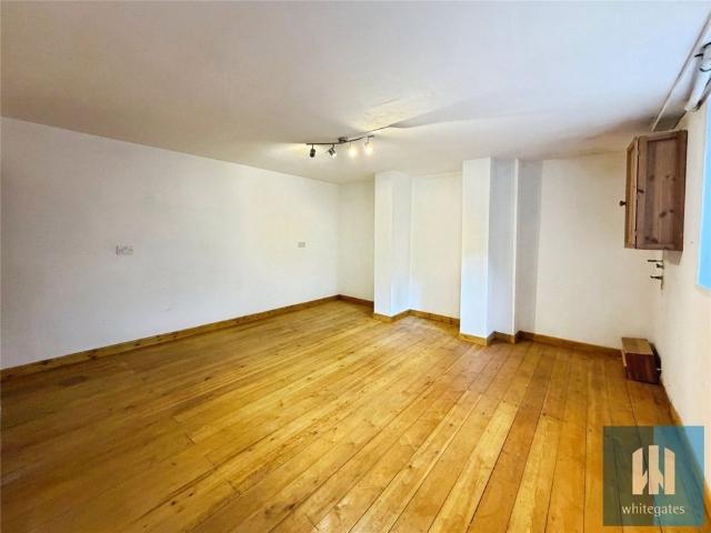 House for rent in Bay Hall, Kirklees