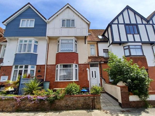 Studio for rent in Oldway, Paignton