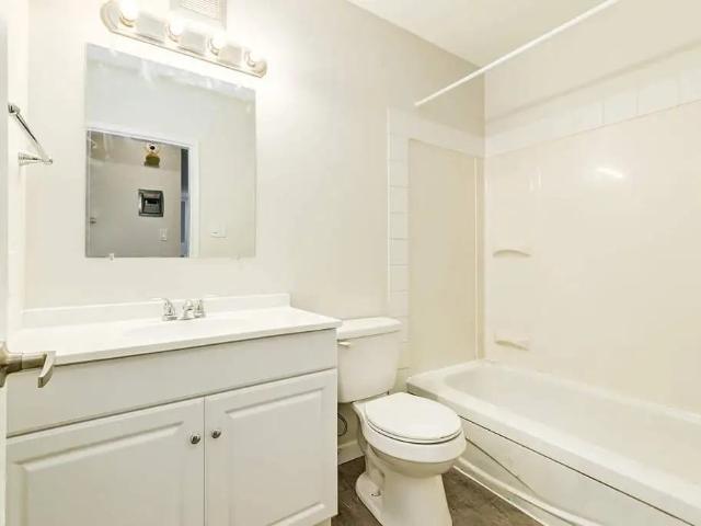 Apartment for rent in Wedgewood, Alberta