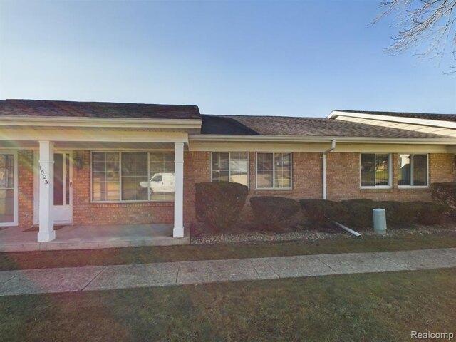 Condo for sale in Flint