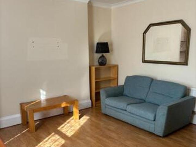 House for rent in Calderstones
