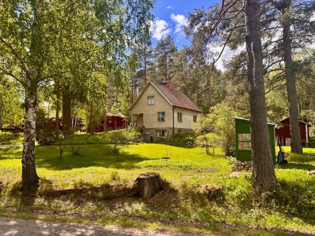 Villa till salu i Bollnäs, Gävleborg
