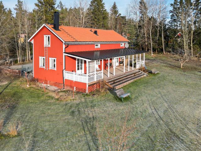 Villa till salu i Karby, Stockholm