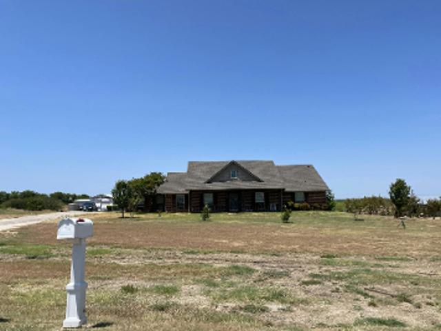 House for sale in Ellis, Texas