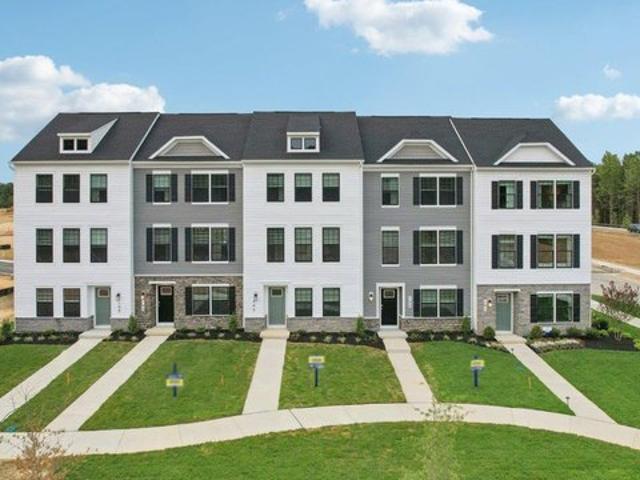 Townhouse for sale in Charles Town, West Virginia