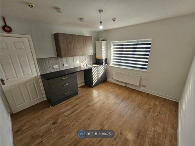 Studio for rent in Fairfield, Warrington
