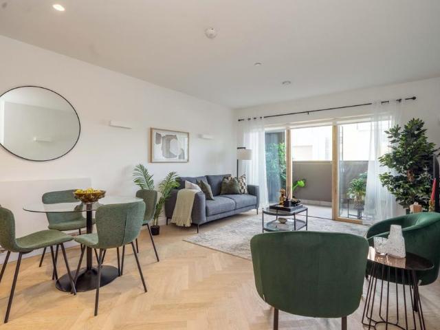 House for rent in London Borough of Ealing, Park Royal