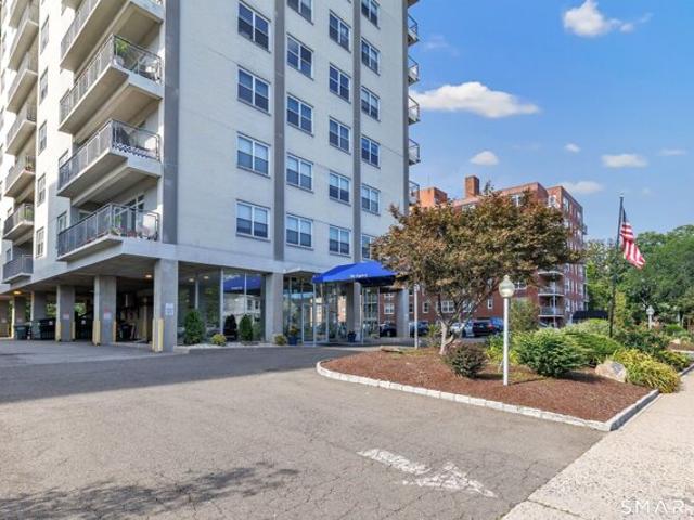 Condo for sale in Bridgeport, Connecticut