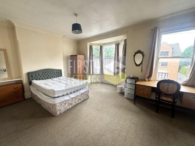House for rent in Clarendon Park, Leicester