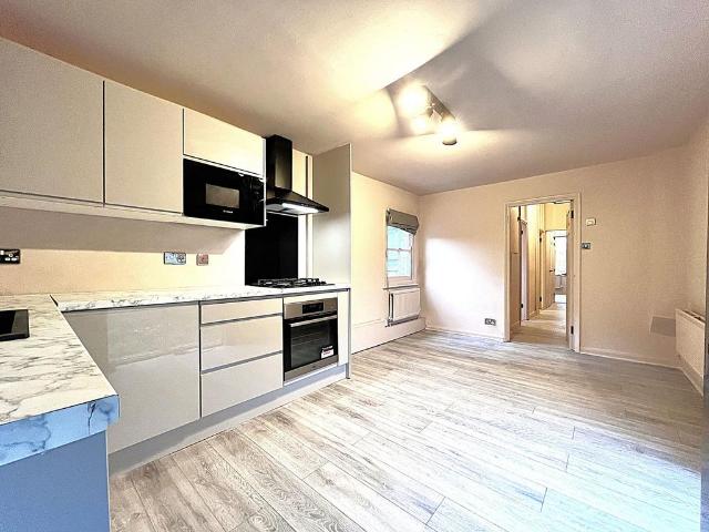 Apartment for rent in London Borough of Ealing, Greater London