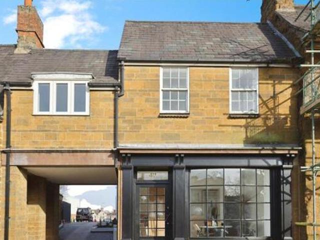 House for sale in Evershot, Oxfordshire